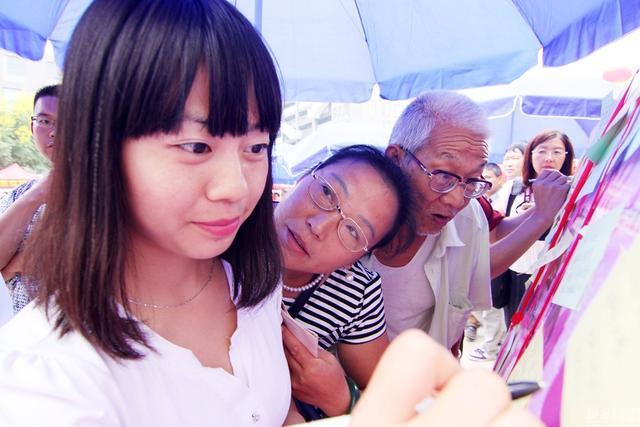 热帖：华人到了国外,为什么还是活得也这么累？