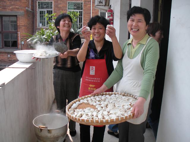 热帖：华人到了国外,为什么还是活得也这么累？