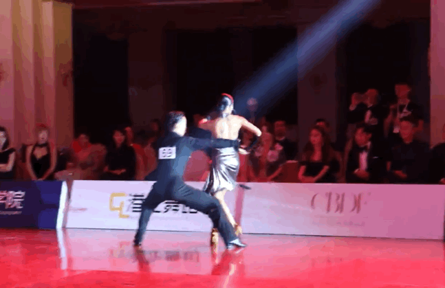 职业组甲a组solo大赏:这,就是拉丁舞