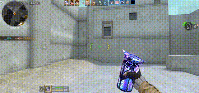 装备了赤金光效之后,王者之戮通透的枪身内仿佛被注入了一道金色的