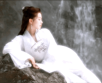 穿白衣古装能有多仙儿?赵丽颖,迪丽热巴,杨幂,景甜,都