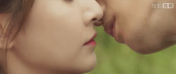 会一言不合就贴近她的耳朵,擦浪嘿呦用气息撩人.冷面总裁又苏又土.