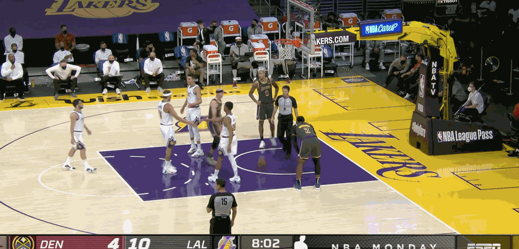 北京时间5月4日,nba常规赛湖人对决掘金.没有詹姆斯,也没有施罗德.