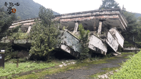 512汶川特大地震纪念馆在这里感受中国力量