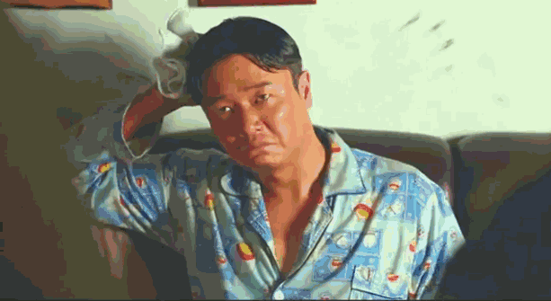 在影片当中饰演的警长坤泰,这个角色的形象很多朋友应该也都应该知道
