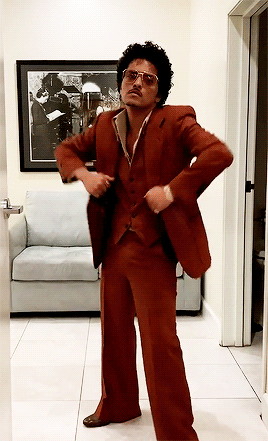 和《when i was your man》是11白金,《grenade》和《thats what i