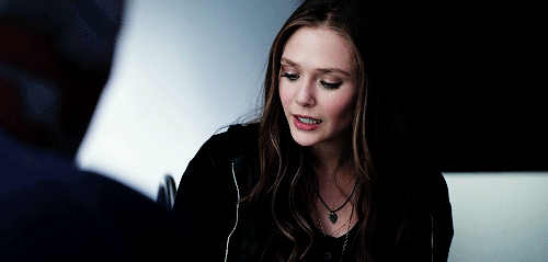 奥妹儿表示:最近在thr的播客专访中,伊丽莎白·奥尔森谈到了和漫威的