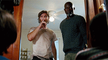 这对夫妇也是《peaky blinders》的剧迷,就在krasinski写完剧本之后