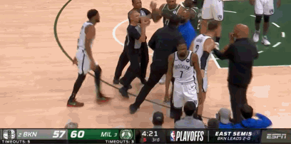 杜兰特私人保镖遭nba处罚停赛曾在第三场中冲入场内推了塔克