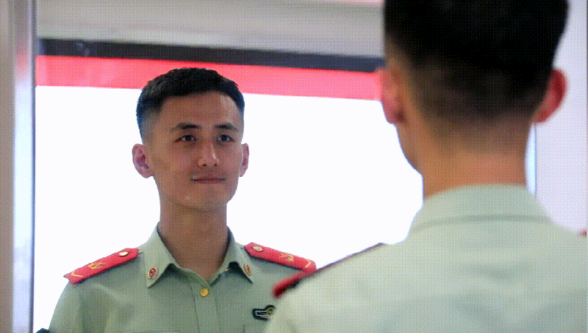 颜值高还努力这个武警兵哥太圈粉