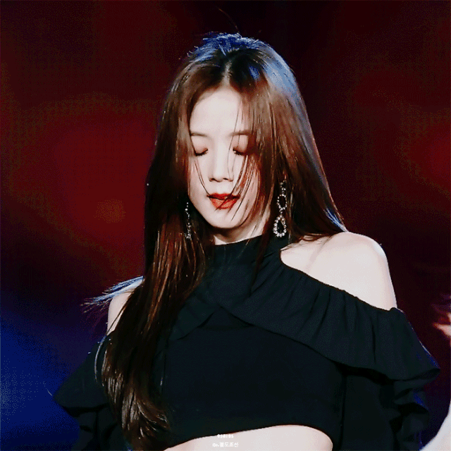 金智秀jisoo|那些绝美舞台动图～_腾讯新闻