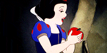 你看白雪公主吃了口苹果以后不是王子来亲一下都醒不了.