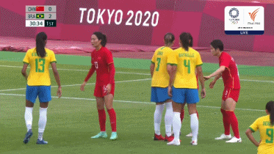 半场防线两度失误玛塔德比尼亚破门中国女足暂02巴西