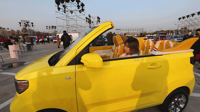 实际所有以实物为准网红车五菱宏光mini ev此图片为示意图,实际所有以