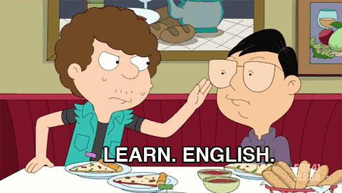 特别是在不会英语的老人跟前,不仅秀英语,还得意洋洋的教老人怎么说