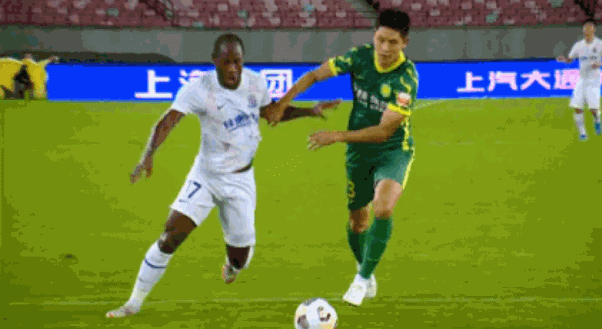 国安4-2申花锁定争冠组席位 送对手进保级组,张玉宁2球
