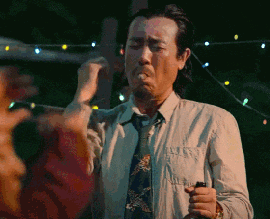 虽然你现在正处在低谷,但只要你自己努力,机会一定会来的.