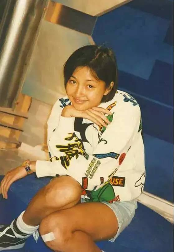 她的郭襄美过杨幂,却因患抑郁症开车冲下大桥