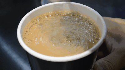 发霉物料糖分超标茶饮店集体翻车给娃喝的奶茶里没奶也没茶