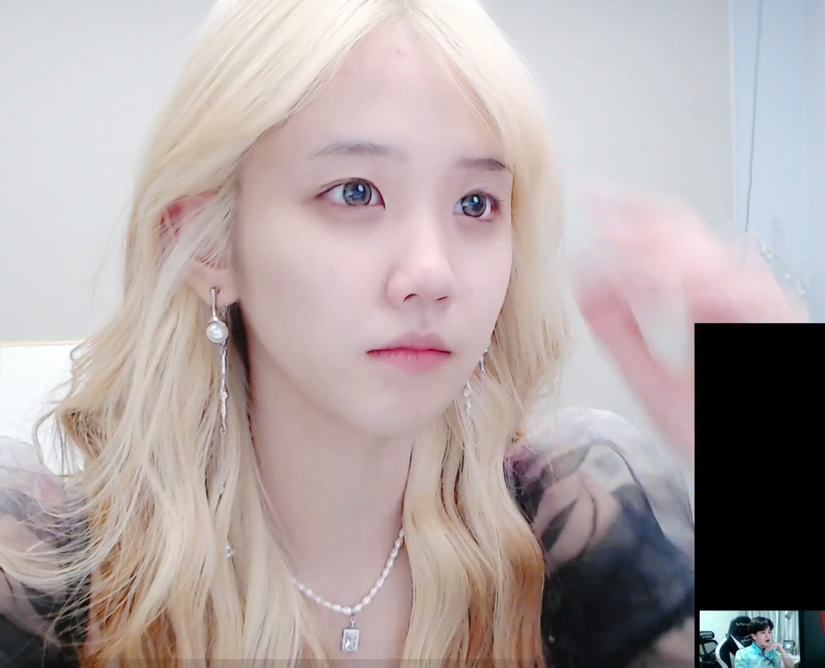 不愧是“纯欲天花板”！井川里予素颜曝光，颜值太高六尾都看呆了