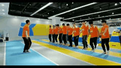 eywordk项目1 :集体热身(图片仅供参考,以实物为主)亮点4 完赛奖牌