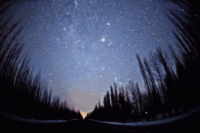 下半年哪里看流星雨最美?这五处让你怦然