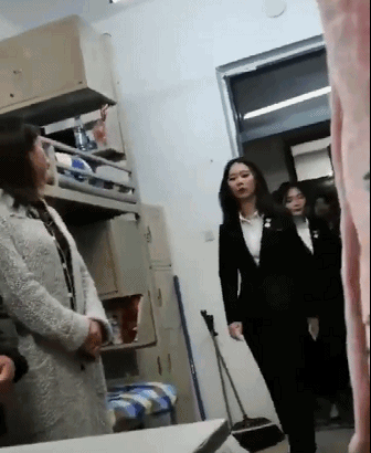 抢手机不许报警殴打顾客整形医院女老板放狠话我会让你活着离开济南吗