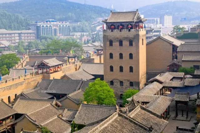 这个官员胆大包天！他的私宅竟然建成了故宫模样，至今仍惊艳不已