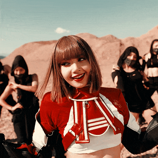 lisasolo单曲mv上线百变造型不得不服