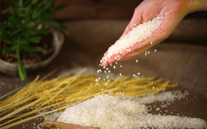 绵竹这家楼盘来就免费抽电视还送大米送家电送超市购物卡