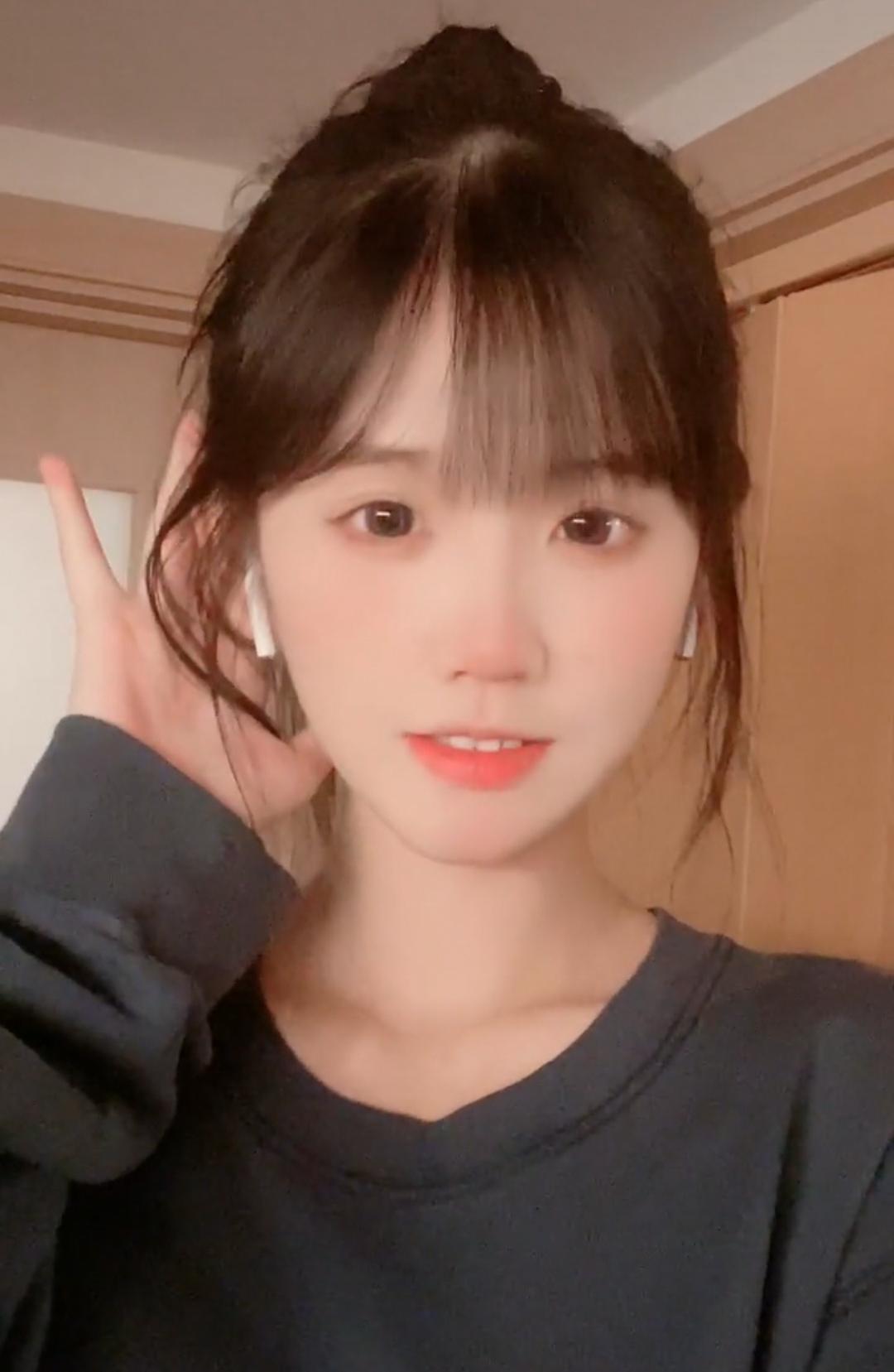 PEL最奇葩决赛圈，4AM只能改变打法，表现不佳，观众：学隔壁偷看井川里予了？