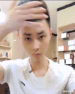 现在网恋一来就发腿照都这么开放了吗有想网恋的冲动了
