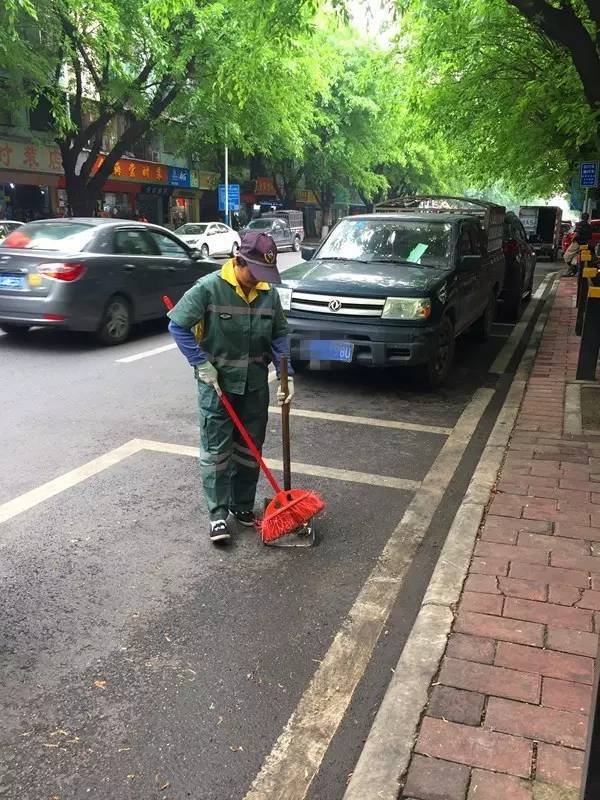 广州环卫人凌晨被人用杯子打到鲜血直流