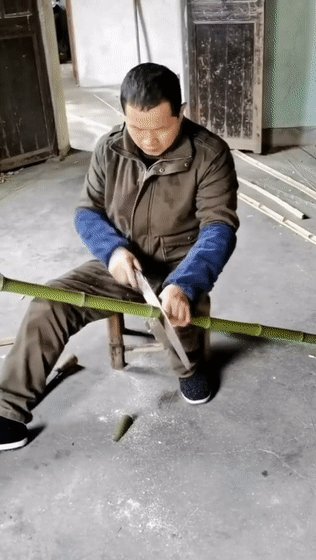 徒手"玩"竹子播放上亿,惹老外看傻眼:神秘的东方力量!