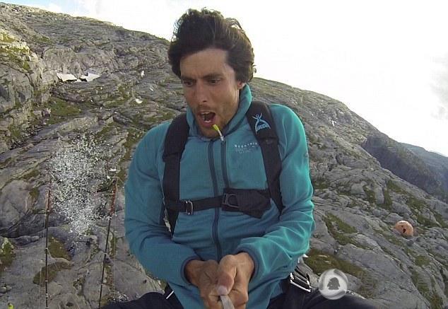 法国狂人热气球间走钢索 不幸坠亡