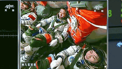 经过十几年,八艘神舟载人飞船的成功发射,不仅掌握了载人航天发射上升