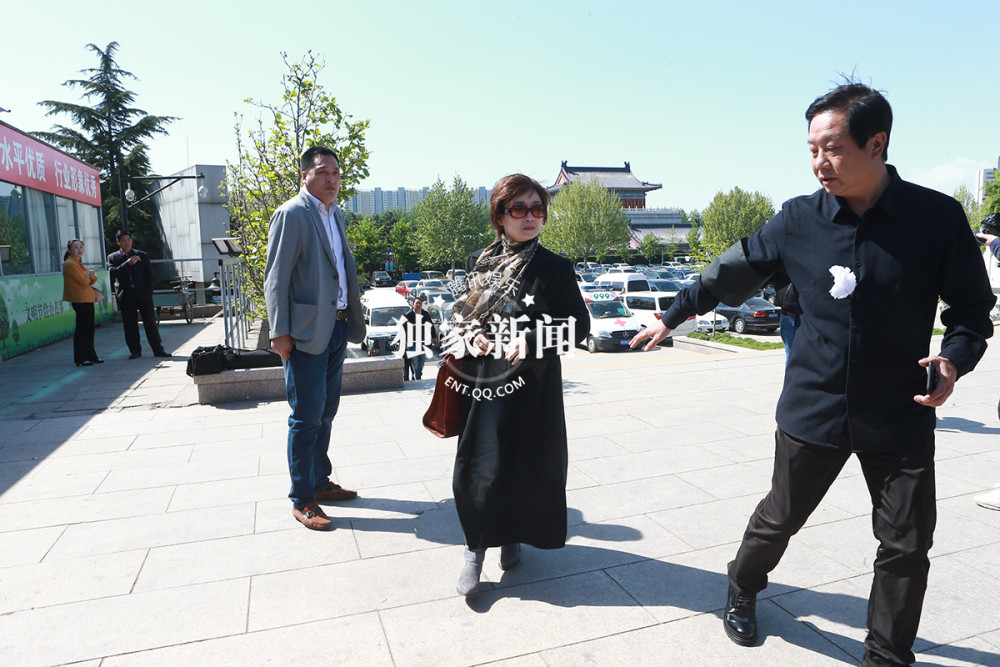 杨洁导演追悼会 西游师徒现身送行(组图)