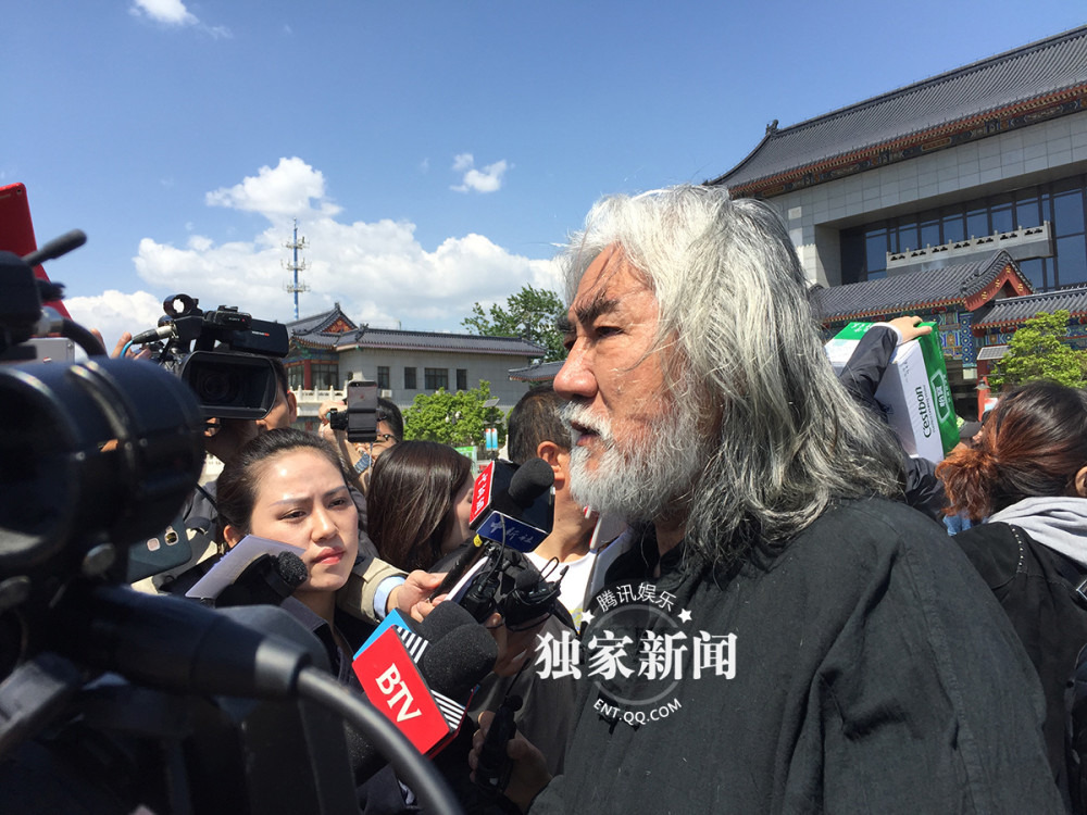 杨洁导演追悼会 西游师徒现身送行(组图)