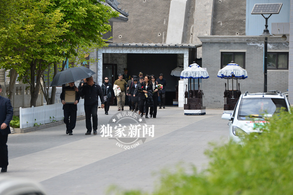 杨洁导演追悼会 西游师徒现身送行(组图)