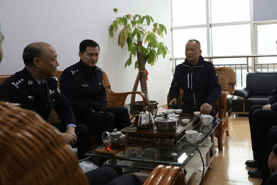 蔡立新局长深入一线开展节前检查指导