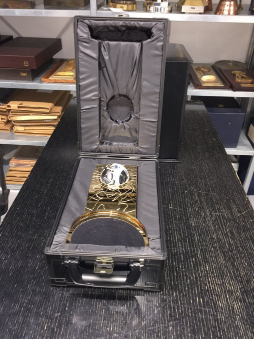 FIFA盛典群星云集 梅西C罗卡卡抵达