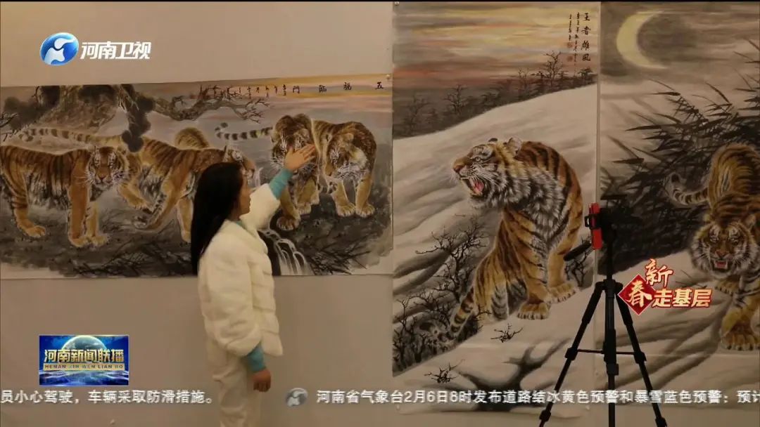 位于豫鲁交界处的商丘民权县王公庄,有700多人画老虎,年销售几万张画