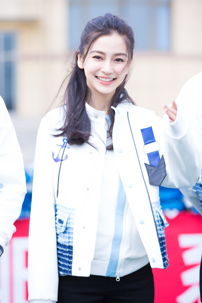Angelababy开跑了！生了娃还是少女模样(组图)