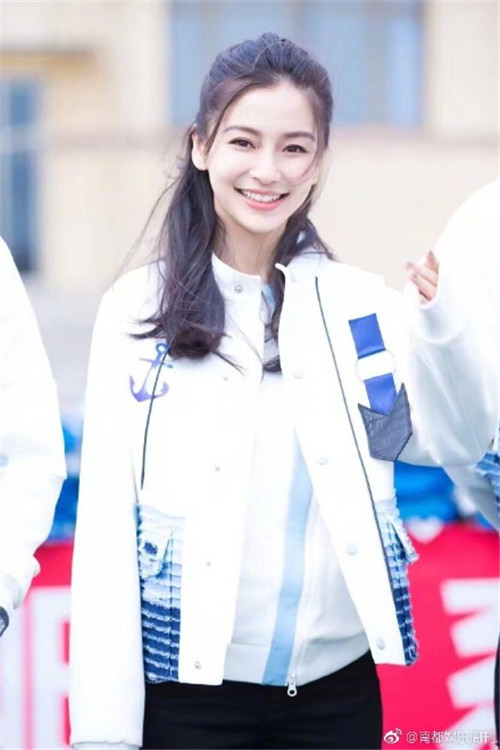 黄晓明首次公开baby孕照 破代孕传闻