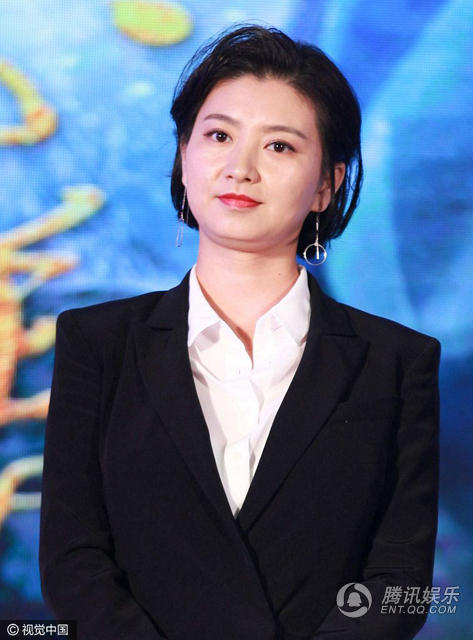 “眉庄小主”野蛮生长 脸蛋发福明显(组图)