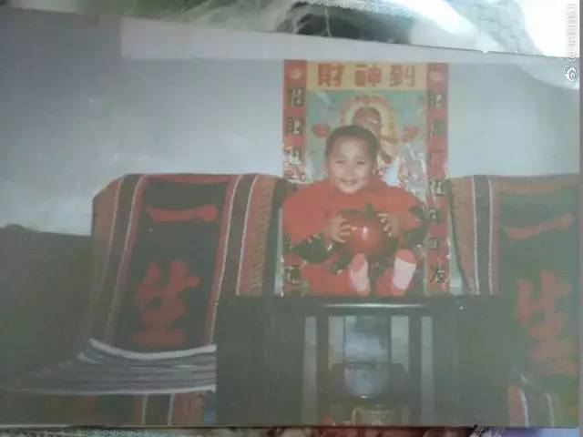 “回到小时候，告诉爸妈多买几套房”(组图)