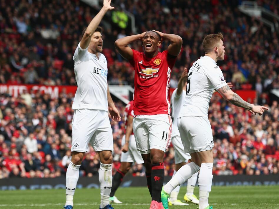 穆帅耳语拉什福德 曼联争议点球瞬间