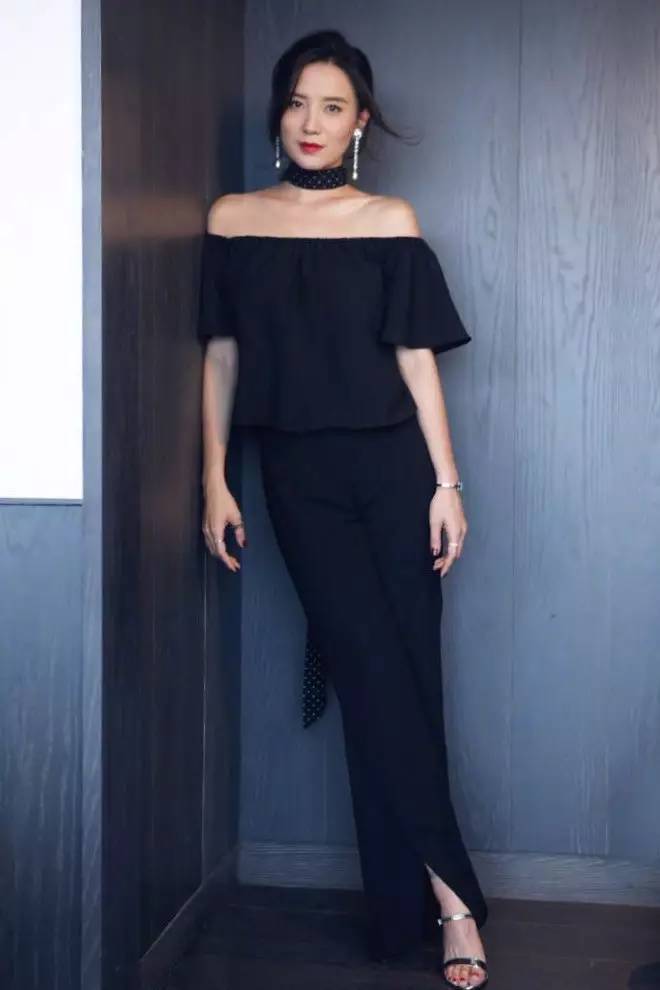 阔腿裤out!唐艺昕、李沁、宋祖儿的裤腿竟然开