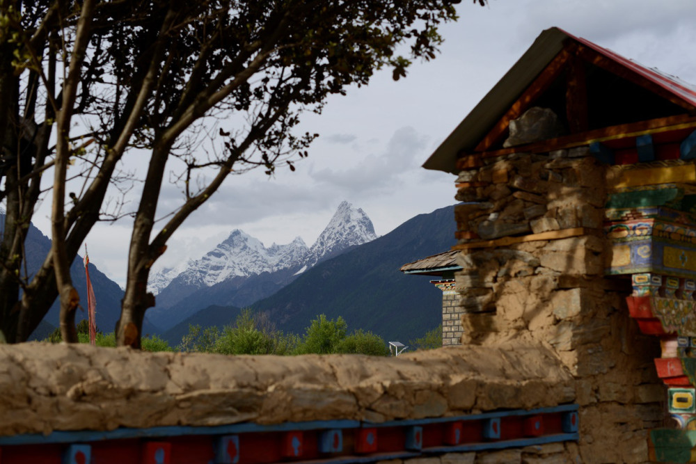 到了西藏就像做了场梦，梦里我笑着离开