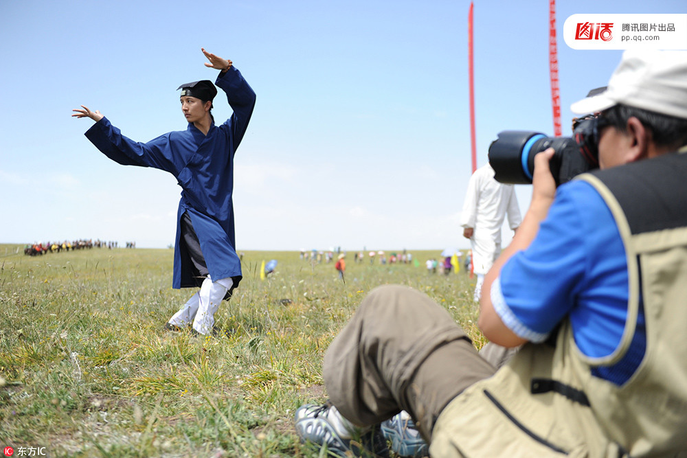 【图话】传统武术是怎样被推上神坛的